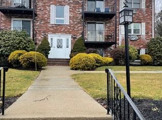 25 Pine St UNIT D, Canton, MA 02021