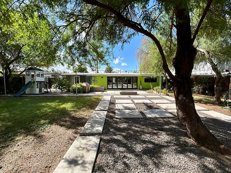 1420 E Rancho Dr — Photo 14