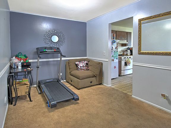 5th image of 1050 Driftwood Ct APT D1