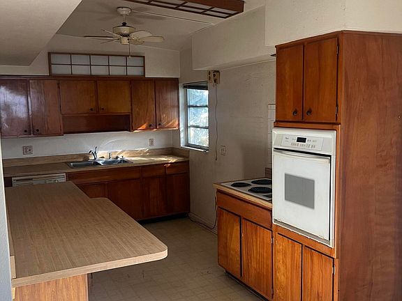 5th image of 3245 Royal Palm Ct