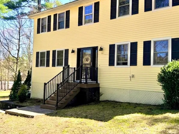 9 Amethyst Drive, Queensbury, NY 12804