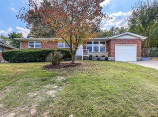 9616 Holtwood Rd, Saint Louis, MO 63114