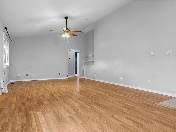 5th image of 511 E Gordon Ave