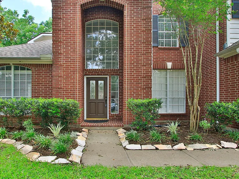 10314 Cliff Haven Ct — Photo 3