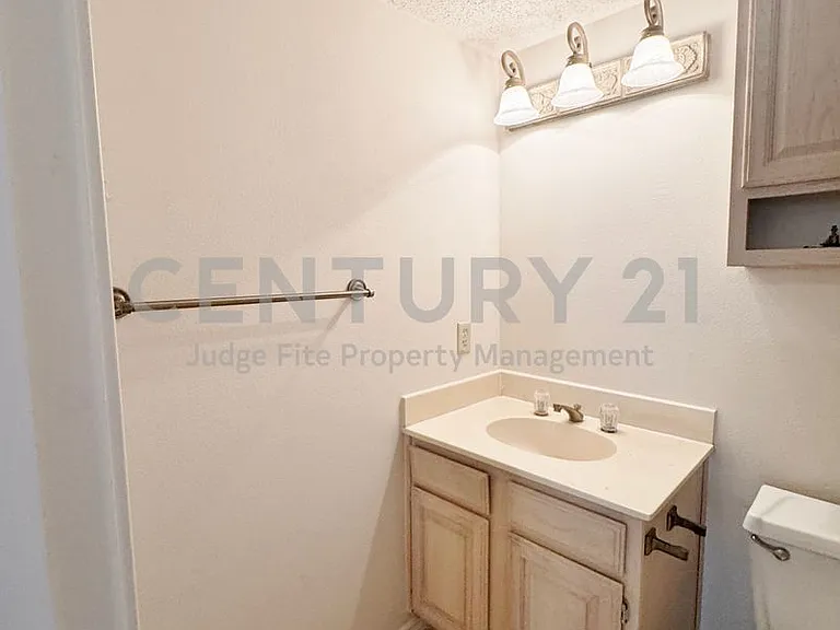 4050 Frankford Rd #102 — Photo 13
