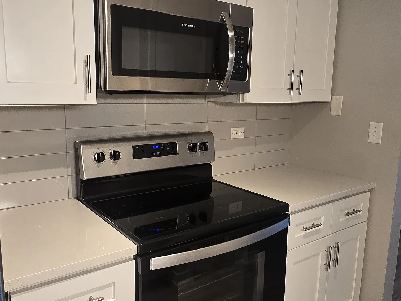 1851 S Morris Hill Dr — Photo 2