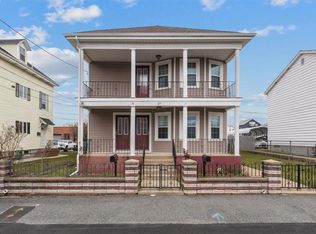 27 Geldard St, Cumberland, RI 02864