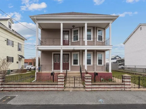 27 Geldard St, Cumberland, RI 02864