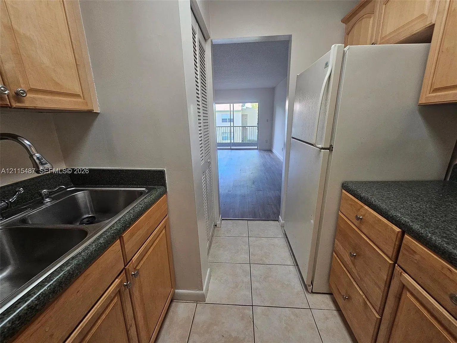 Ramblewood East Condo — Photo 2