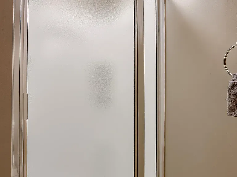 2425 S 47th St — Photo 16