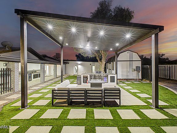 4th image of 1040 W ENCINAS Street