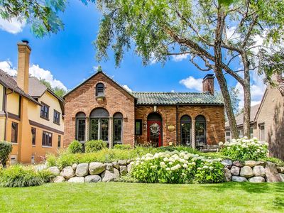 210 Berry Pkwy, Park Ridge, IL, 60068