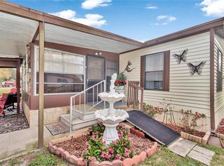 5240 SE 183rd Avenue Rd, Ocklawaha, FL 32179