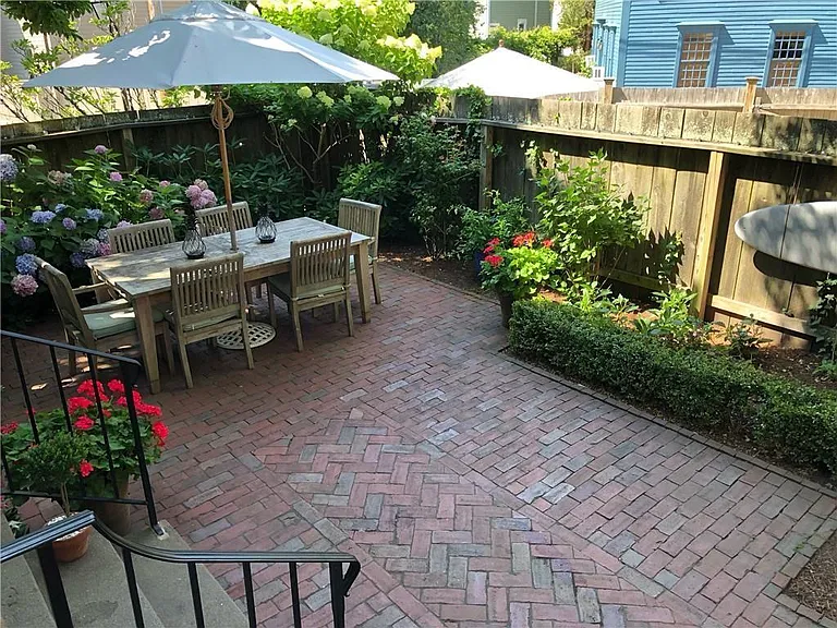 31 Thames St — Photo 20
