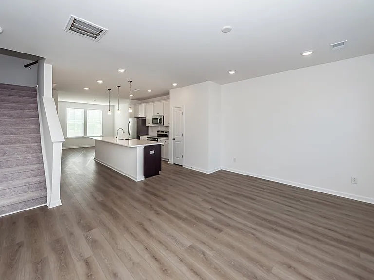 4633 Forest Hills Dr #1303 — Photo 18
