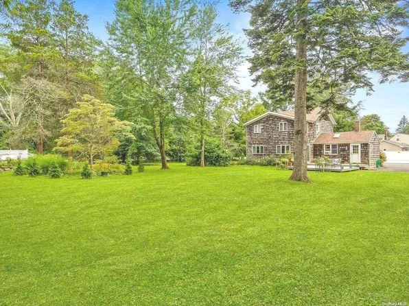 599 S Country Road, East Patchogue, NY 11772