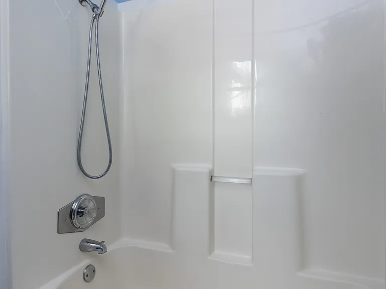 1309 W Monroe St — Photo 17