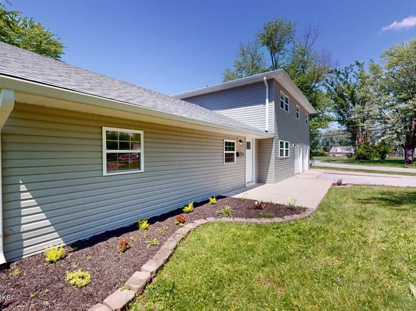 5401 Sir Barton Dr, Louisville, KY 40272