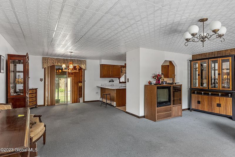 4th image of 1 E Dayton Drive