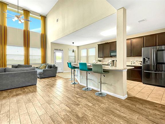 3rd image of 4839 Echo Bay Dr