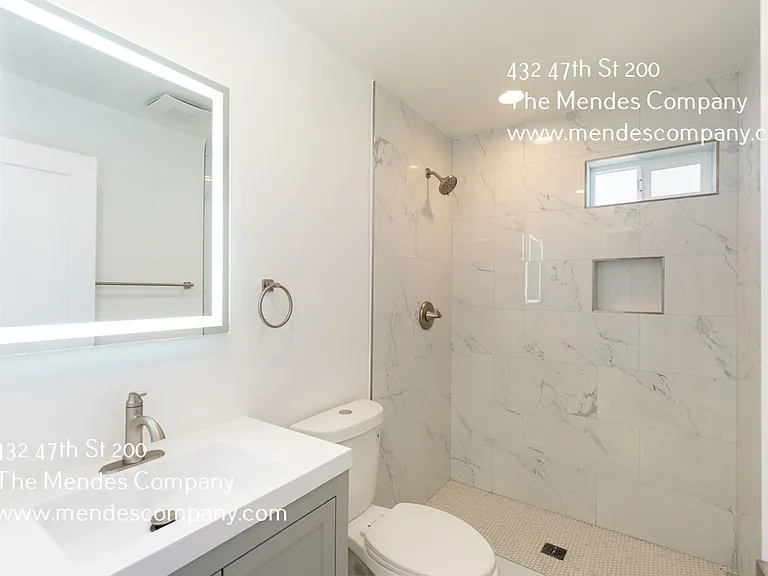 432 47th St #200 — Photo 5