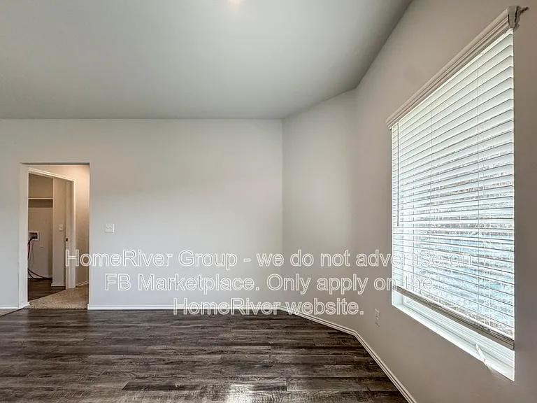 9613 Laredo Ln — Photo 9