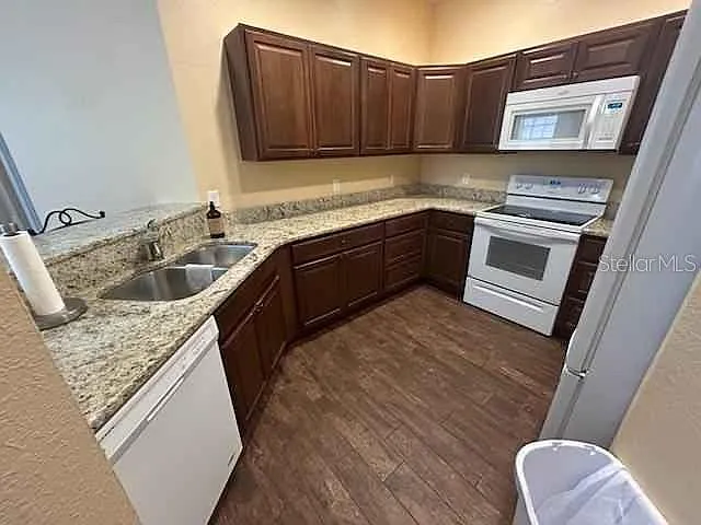 240 W End Dr #221 — Photo 6