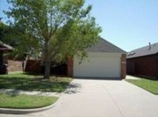 2606 Lonnie Ln, Moore, OK 73170