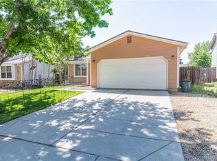 19736 E Oxford Dr, Aurora, CO 80013