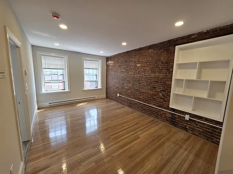 88 W Cedar St #5 — Photo 13