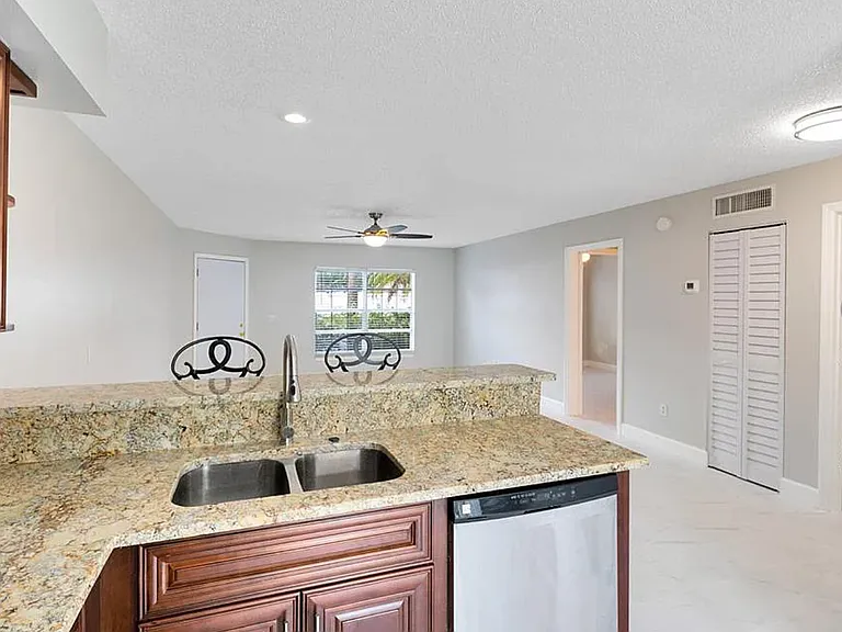 3651 N Goldenrod Rd #E101 — Photo 10