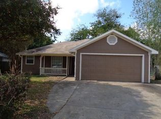 829 Linda Dr, Terrell, TX 75160