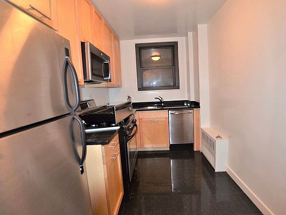 5th image of 333 E 49th St #3B***