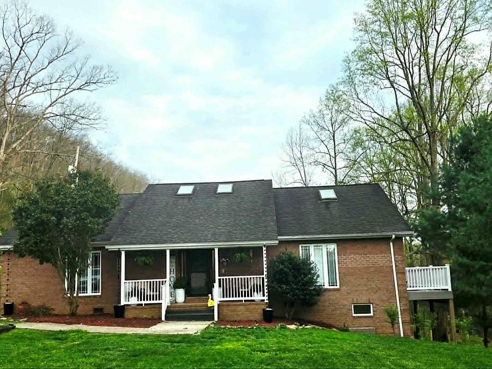 1st image of 470 Old River Rd