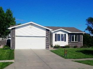 10540 N 136th St, Waverly, NE 68462