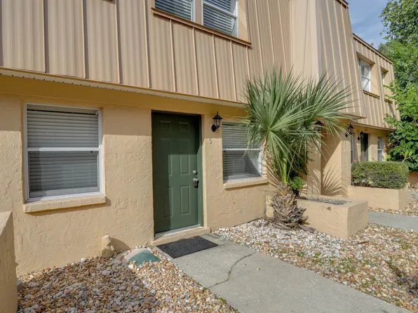 Aztec Apartments, 2605 E Central Blvd #77EEB7246, Orlando, FL 32803