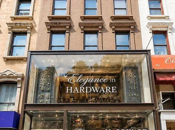 860 Lexington Ave, New York, NY 10065