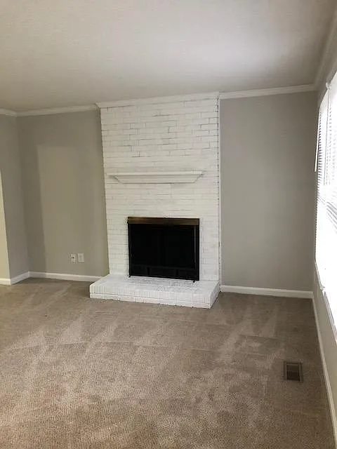 2 bed, 2.5 bath, 1200 sqft, $1,595 — Photo 2