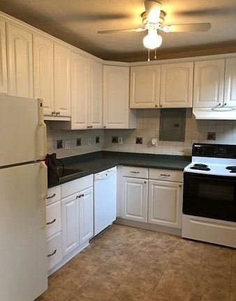 5th image of 180 River St #A