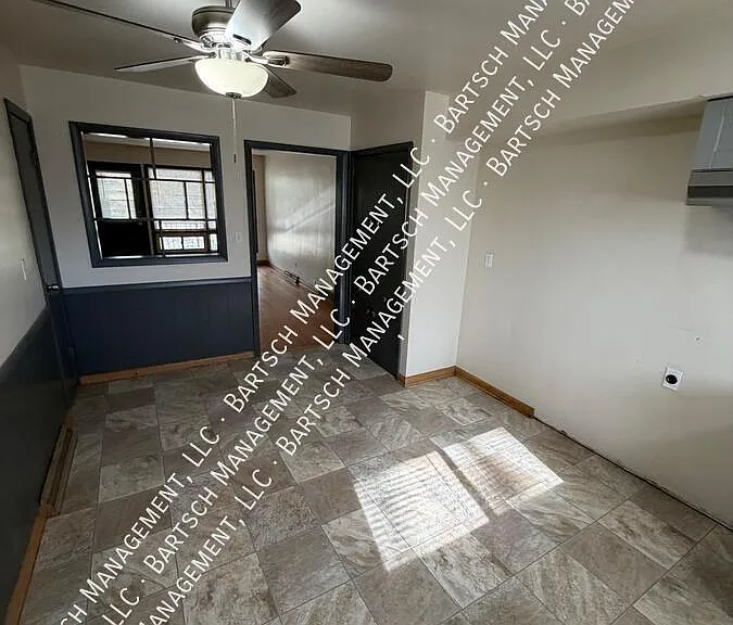 4118 N 91st St #4 — Photo 3
