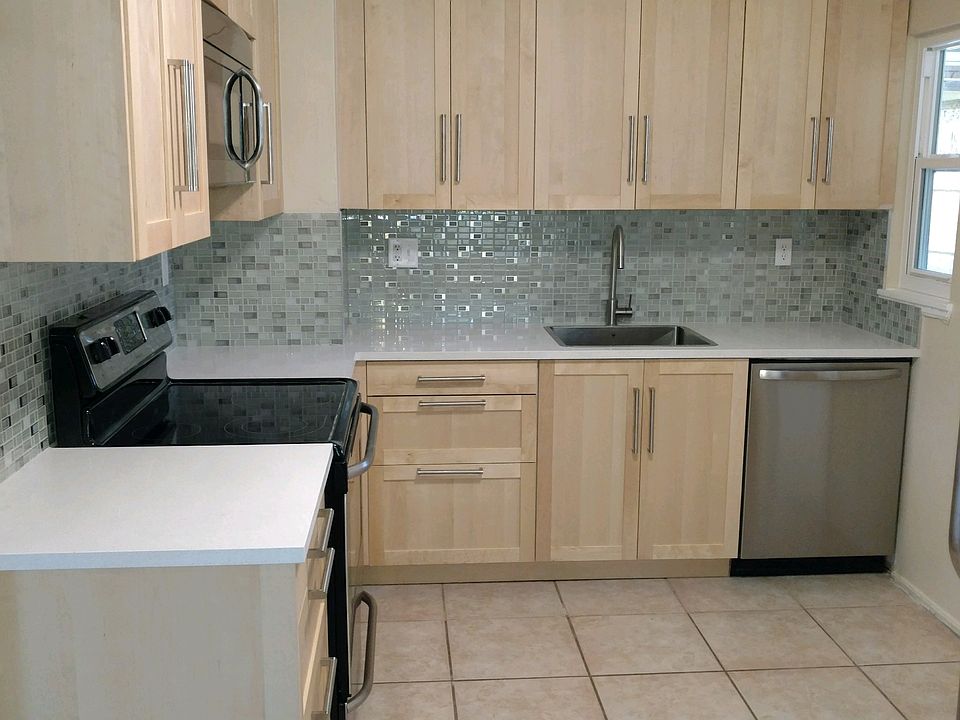 1st image of 255 83rd Ave N