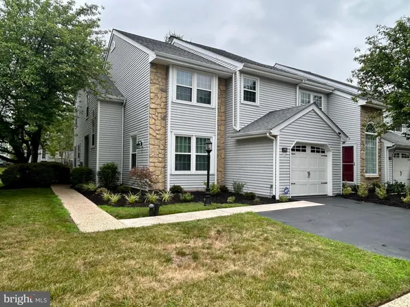 299 Carmen Dr, Collegeville, PA 19426