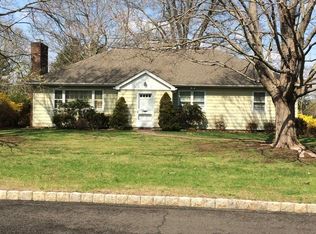 34 Fairview Dr E, Basking Ridge, NJ 07920