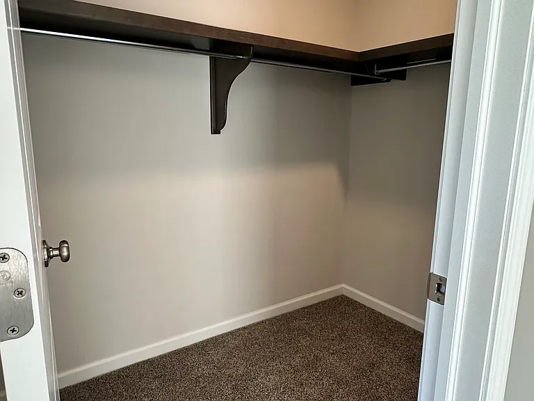 18512 Falcons Lair Ct — Photo 9
