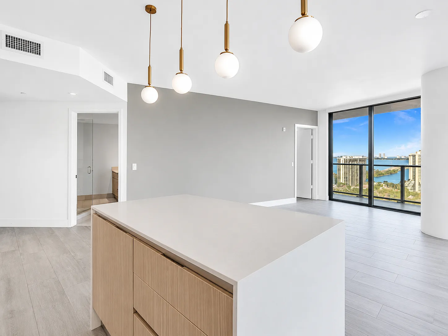 2 bed, 1096 sqft, $7,500 — Photo 2