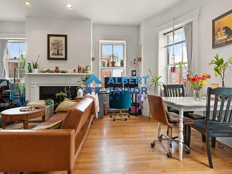 1750 Washington St #10 — Photo 4