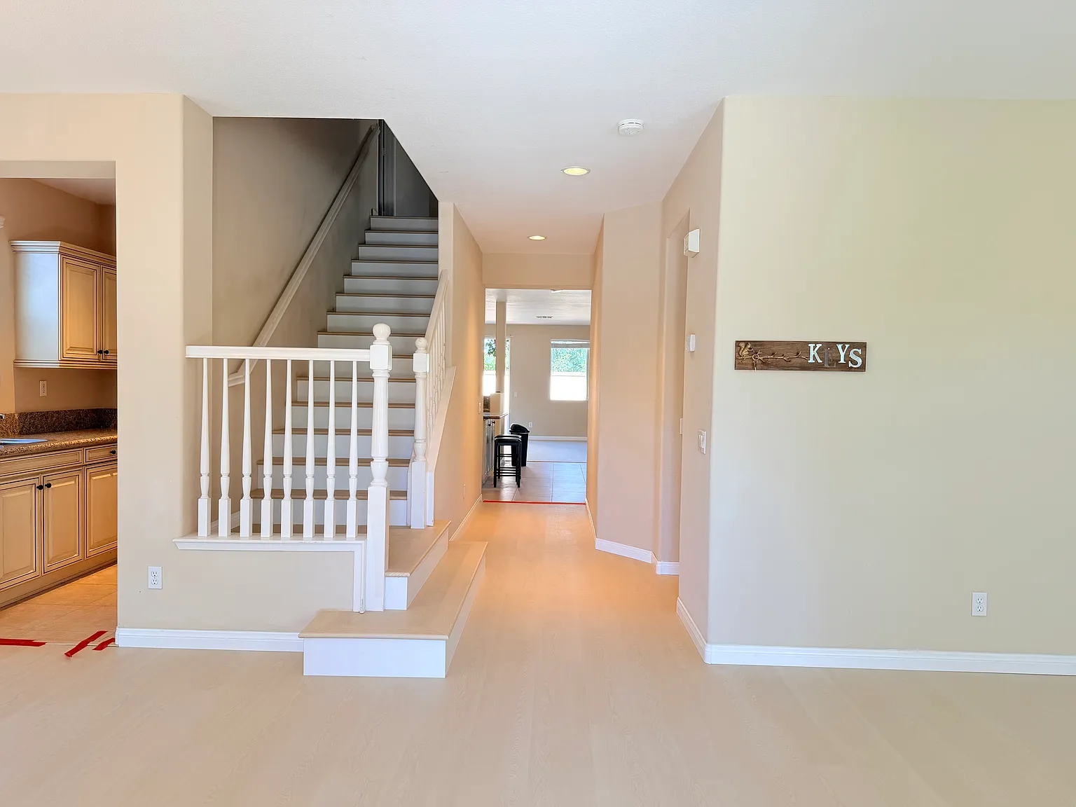 5 bed, 3533 sqft, $5,500 — Photo 3