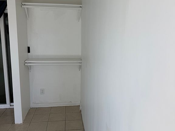 4th image of 11423 Pioneer Blvd