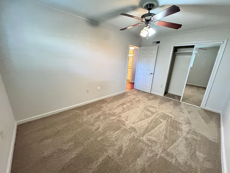 1100 Park Ln #1006 — Photo 16