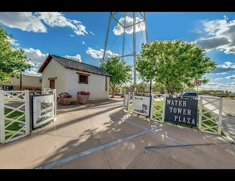 311 E Pinon Way — Photo 24